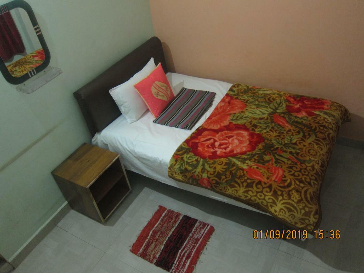 Kedar Guest House -Feel At Home Varanasi Ngoại thất bức ảnh