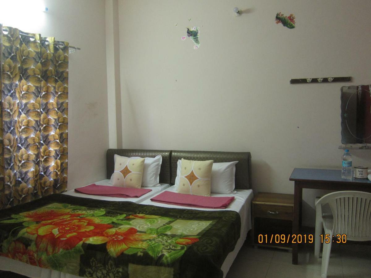 Kedar Guest House -Feel At Home Varanasi Ngoại thất bức ảnh